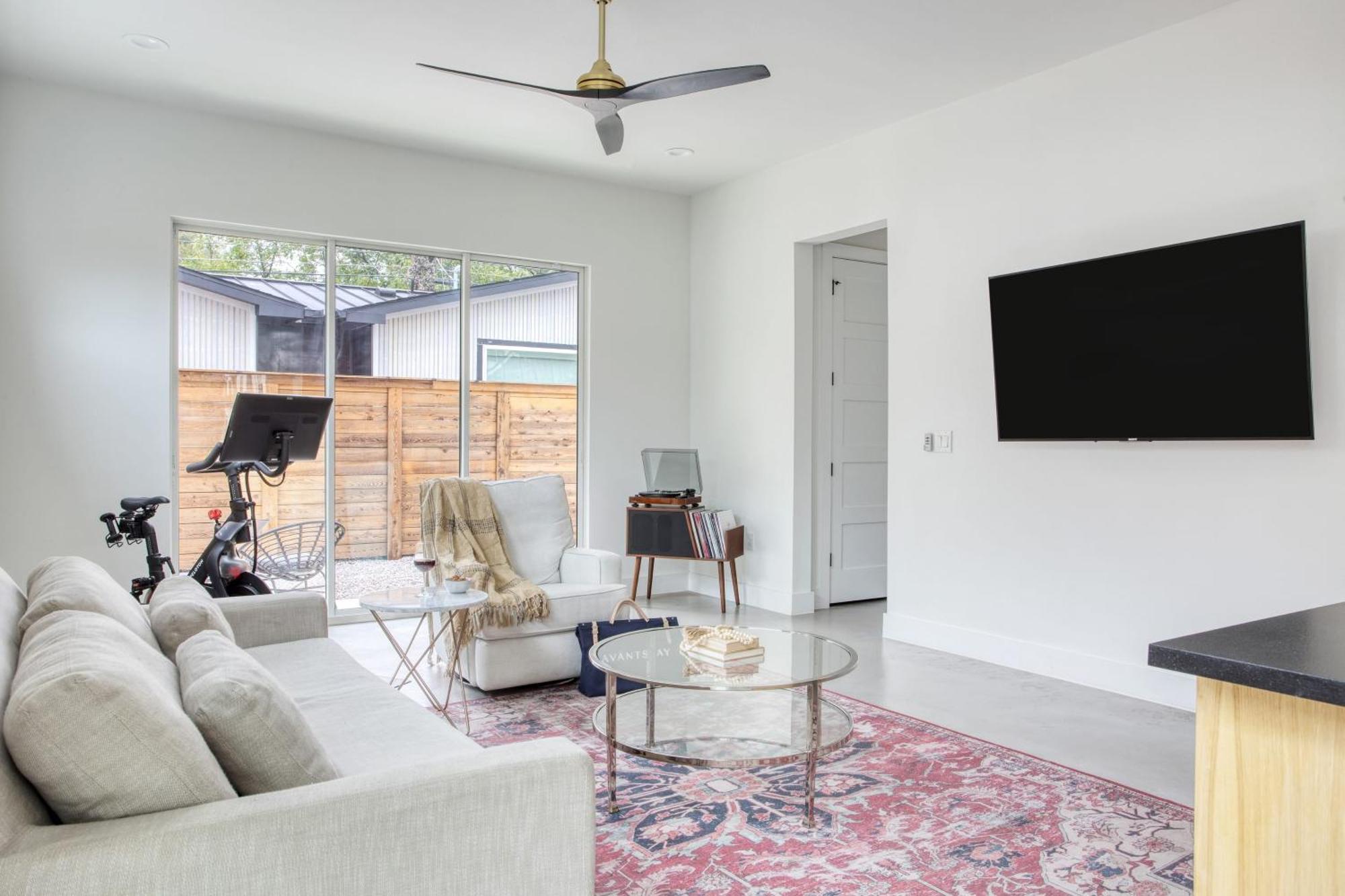 Melody By Avantstay Peloton Included Sleek Home Austin Ngoại thất bức ảnh
